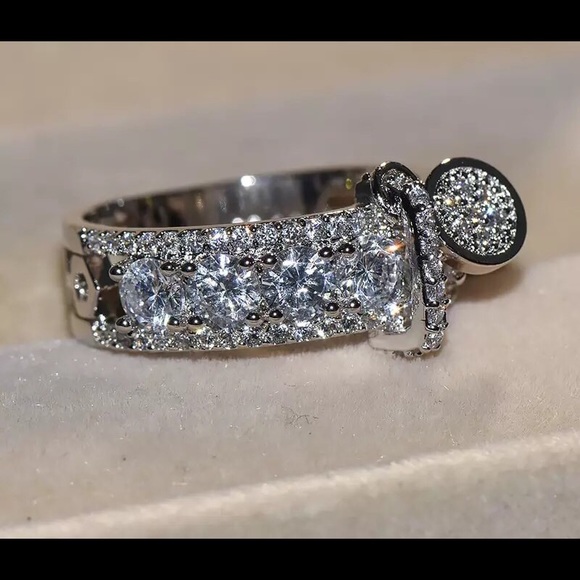 RING - Picture 3 of 3